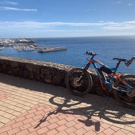 Private Apartment With Mountain And Sea Views, La Asomada, Lanzarote Tías Eksteriør billede