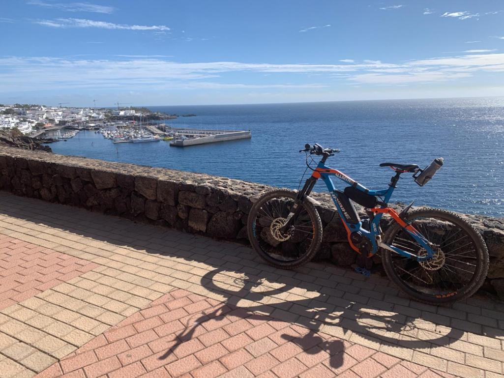 Private Apartment With Mountain And Sea Views, La Asomada, Lanzarote Tías Eksteriør billede
