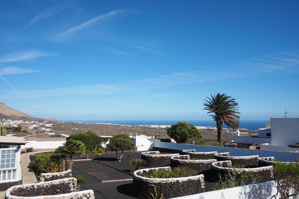 Private Apartment With Mountain And Sea Views, La Asomada, Lanzarote Tías Eksteriør billede